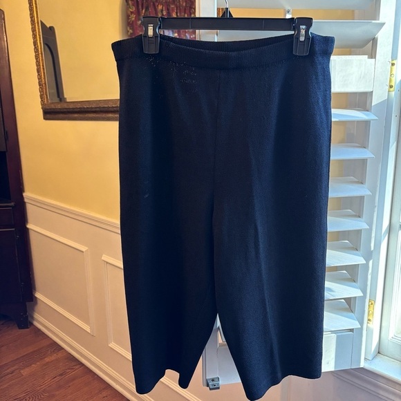 ST JOHN BLACK PANTS SIZE 8 - Picture 7 of 7